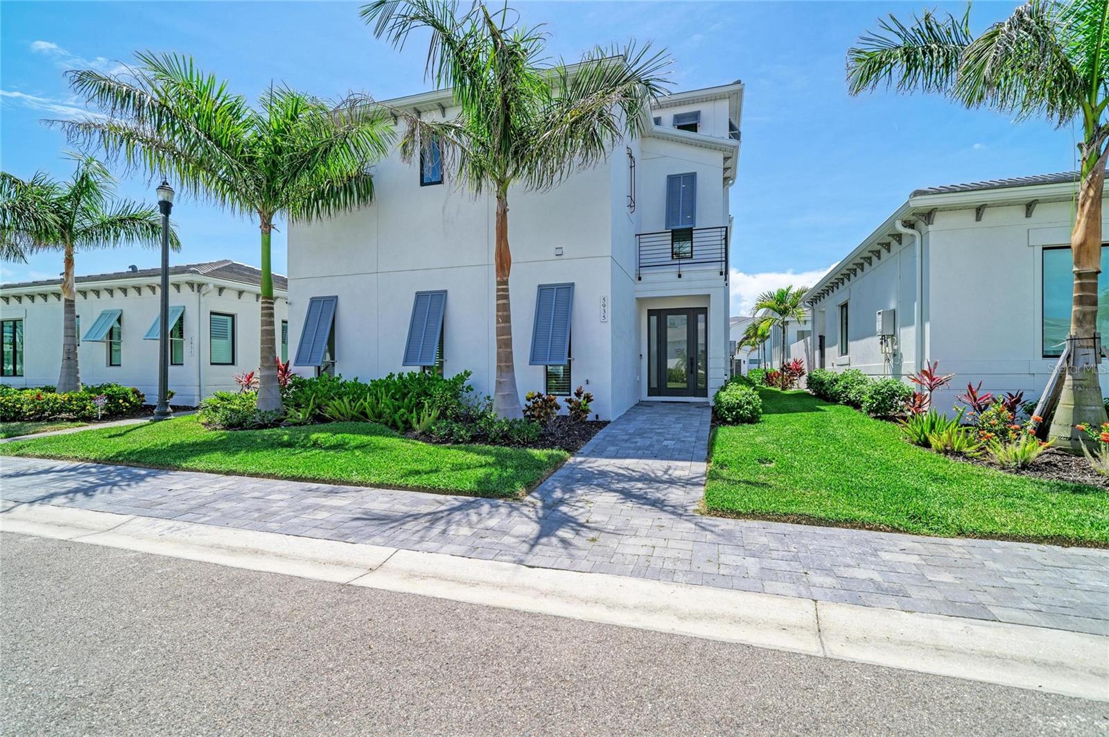 Photo of 5935 CAT CLAW LANE BRADENTON FL 34210