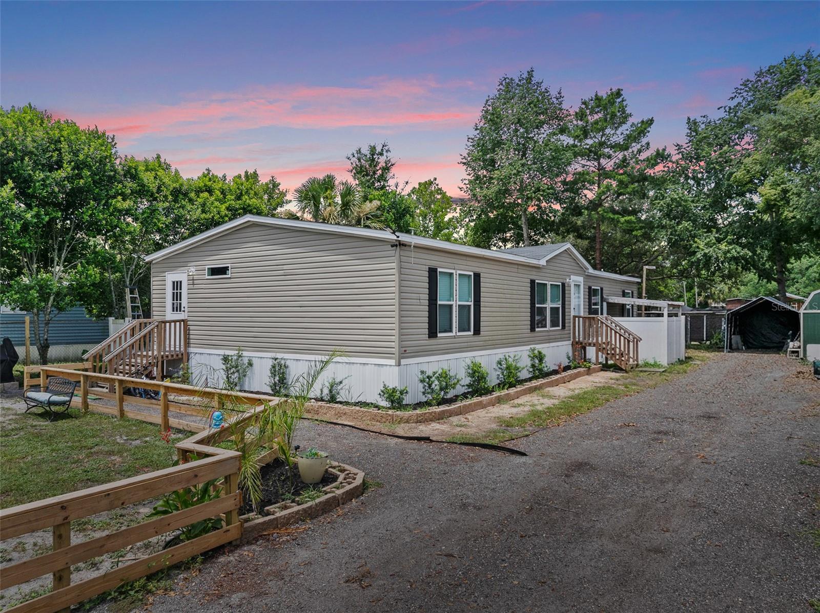 Photo of 42215 BEECH AVENUE DELAND FL 32720