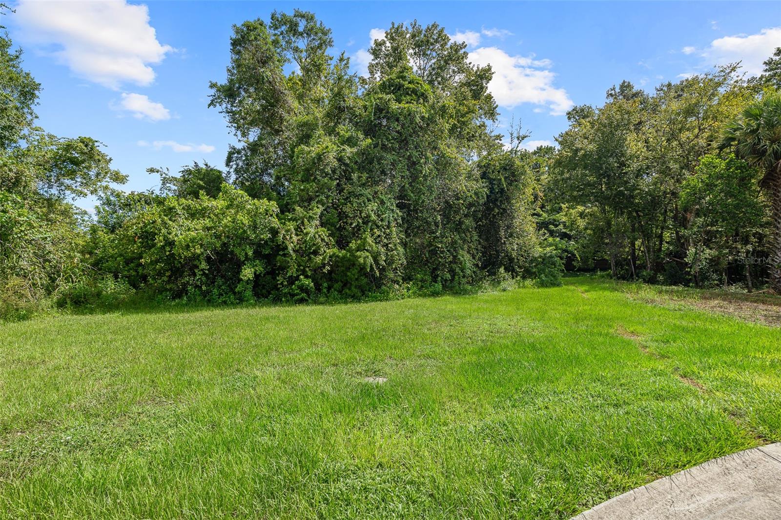 Photo of 1082 YAUPON STREET DAYTONA BEACH FL 32117