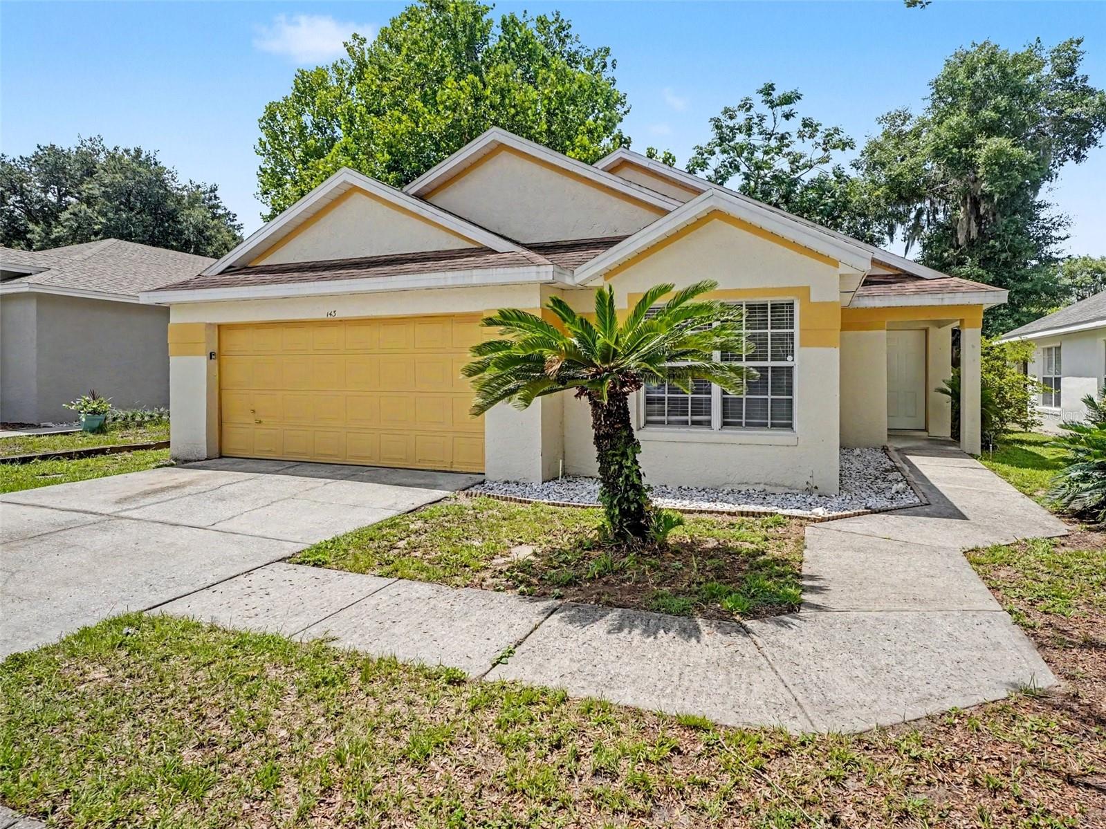 Photo of 143 N CERVIDAE DRIVE APOPKA FL 32703