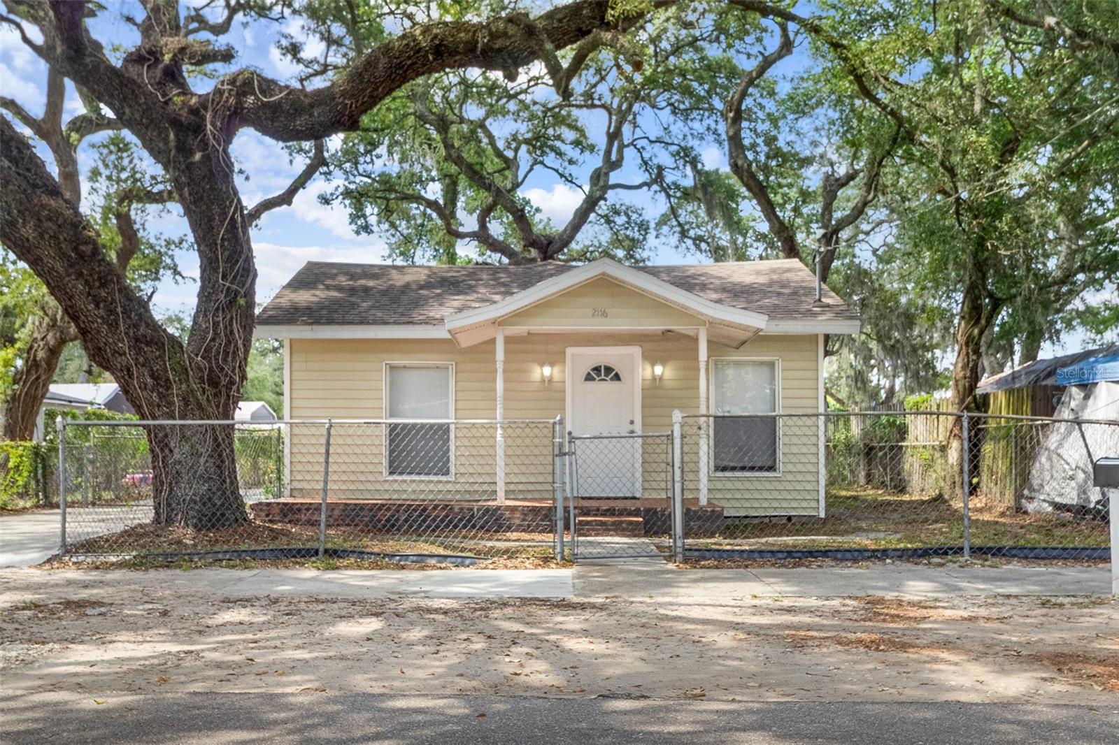 Photo of 2116 E ELLICOTT STREET TAMPA FL 33610