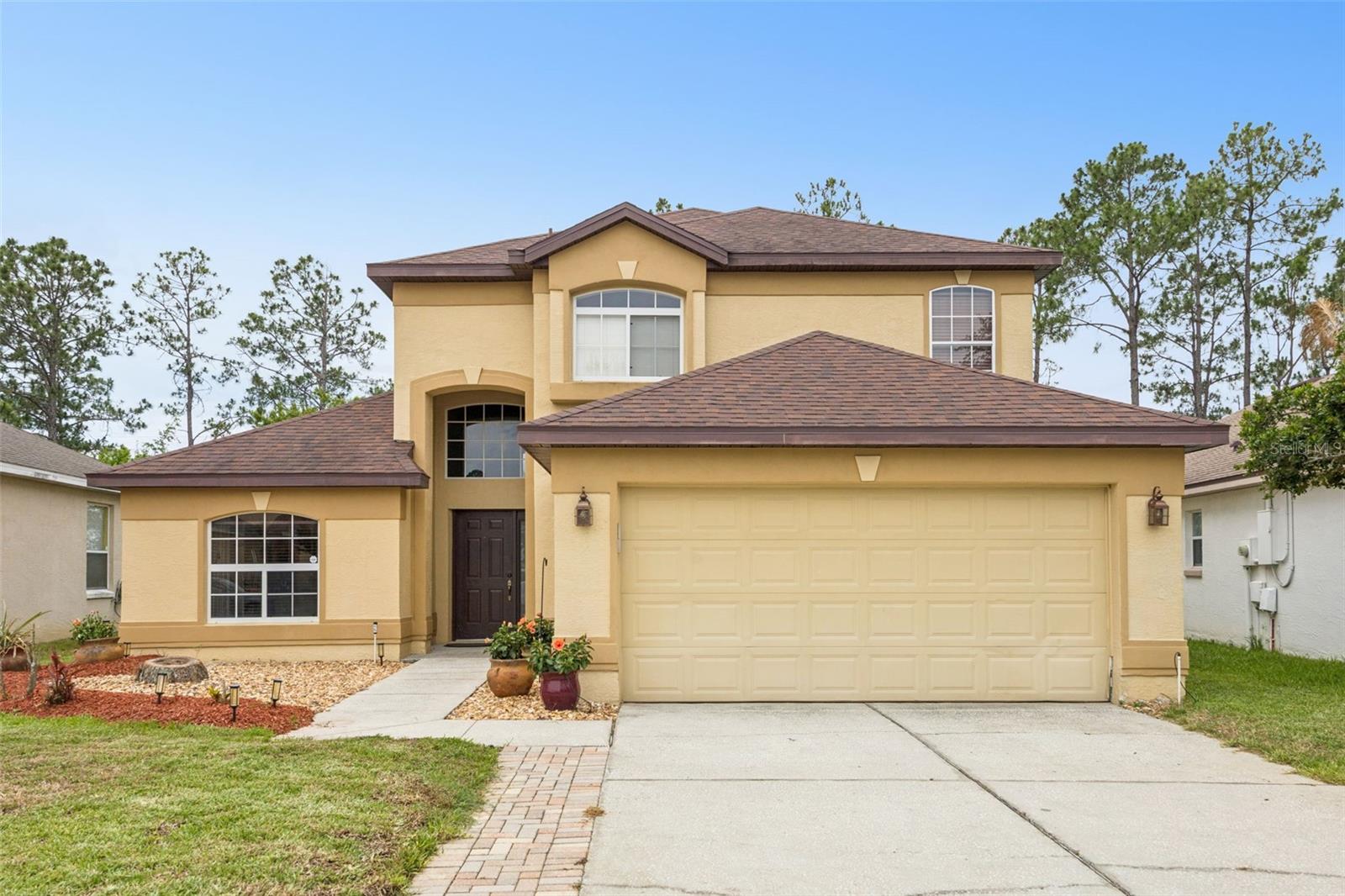 Photo of 726 OXFORD DRIVE DAVENPORT FL 33897