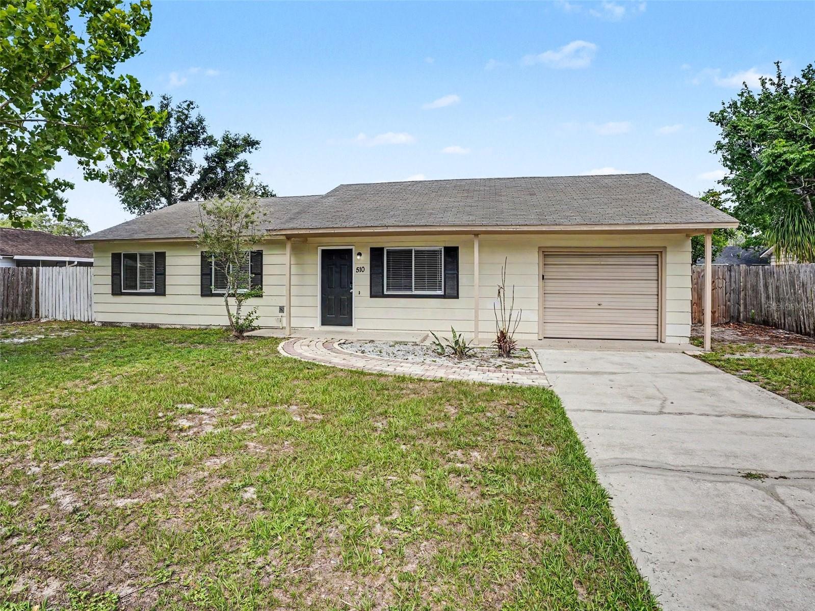 Photo of 510 MOONBEAM ROAD APOPKA FL 32712