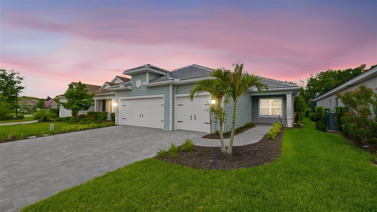 Photo of 3075 HERITAGE PINES DRIVE FORT MYERS FL 33905