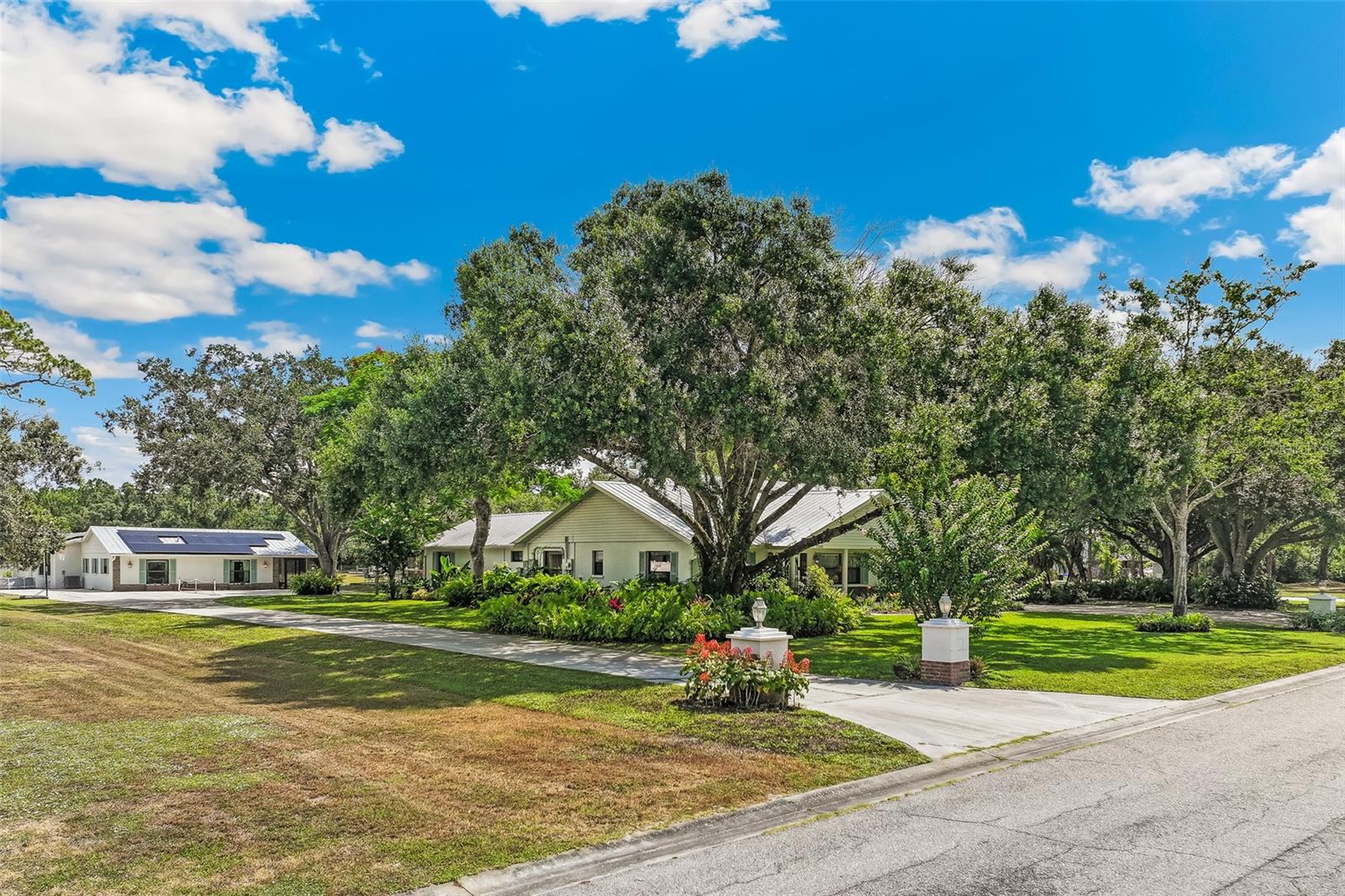 Photo of 7565 CASTLE DRIVE SARASOTA FL 34240