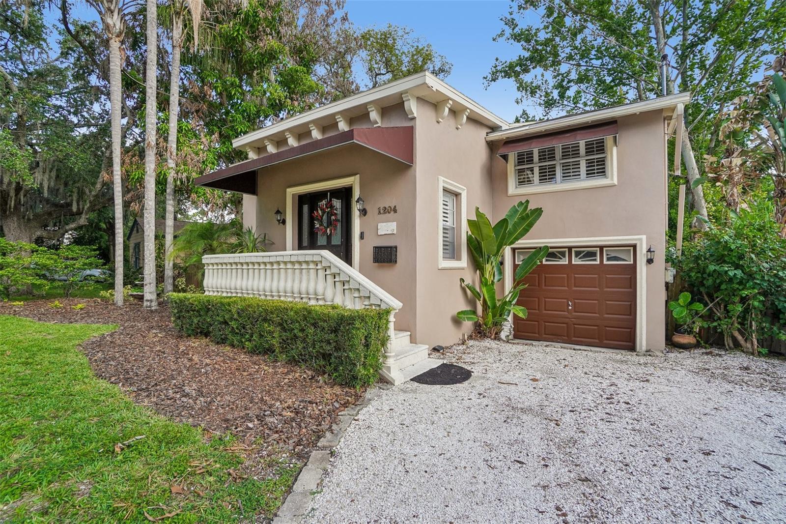Photo of 1204 E PARK CIRCLE TAMPA FL 33604