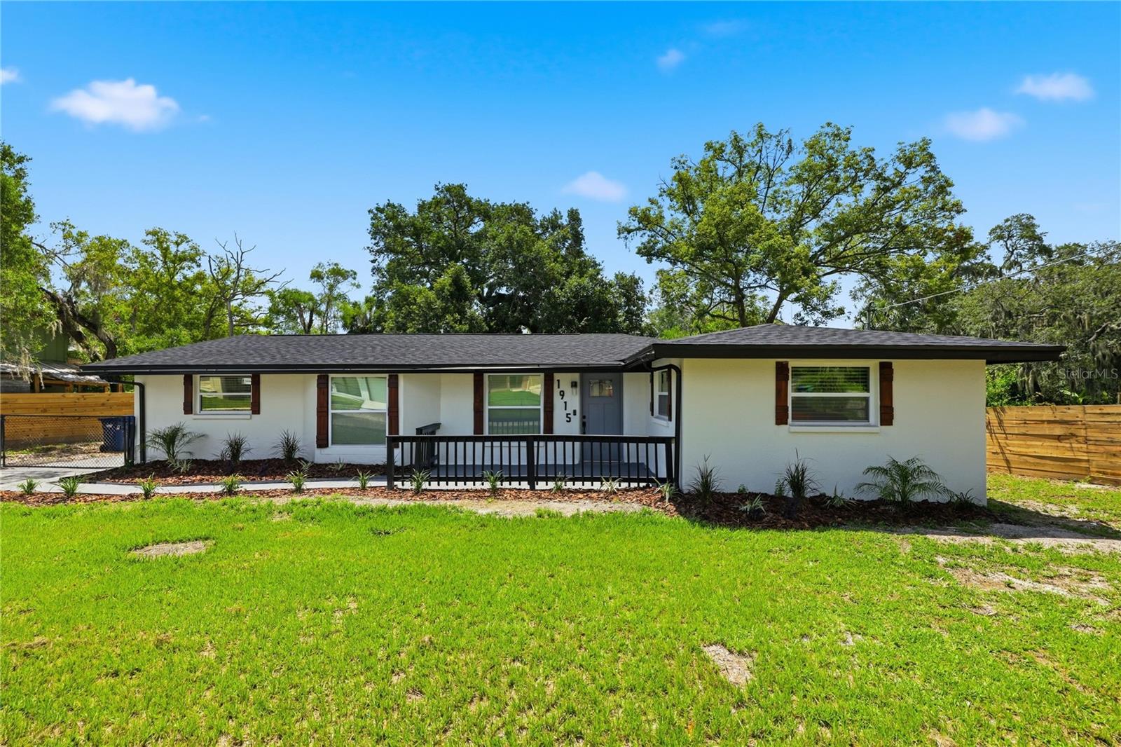 Photo of 1915 E MULBERRY DRIVE TAMPA FL 33604