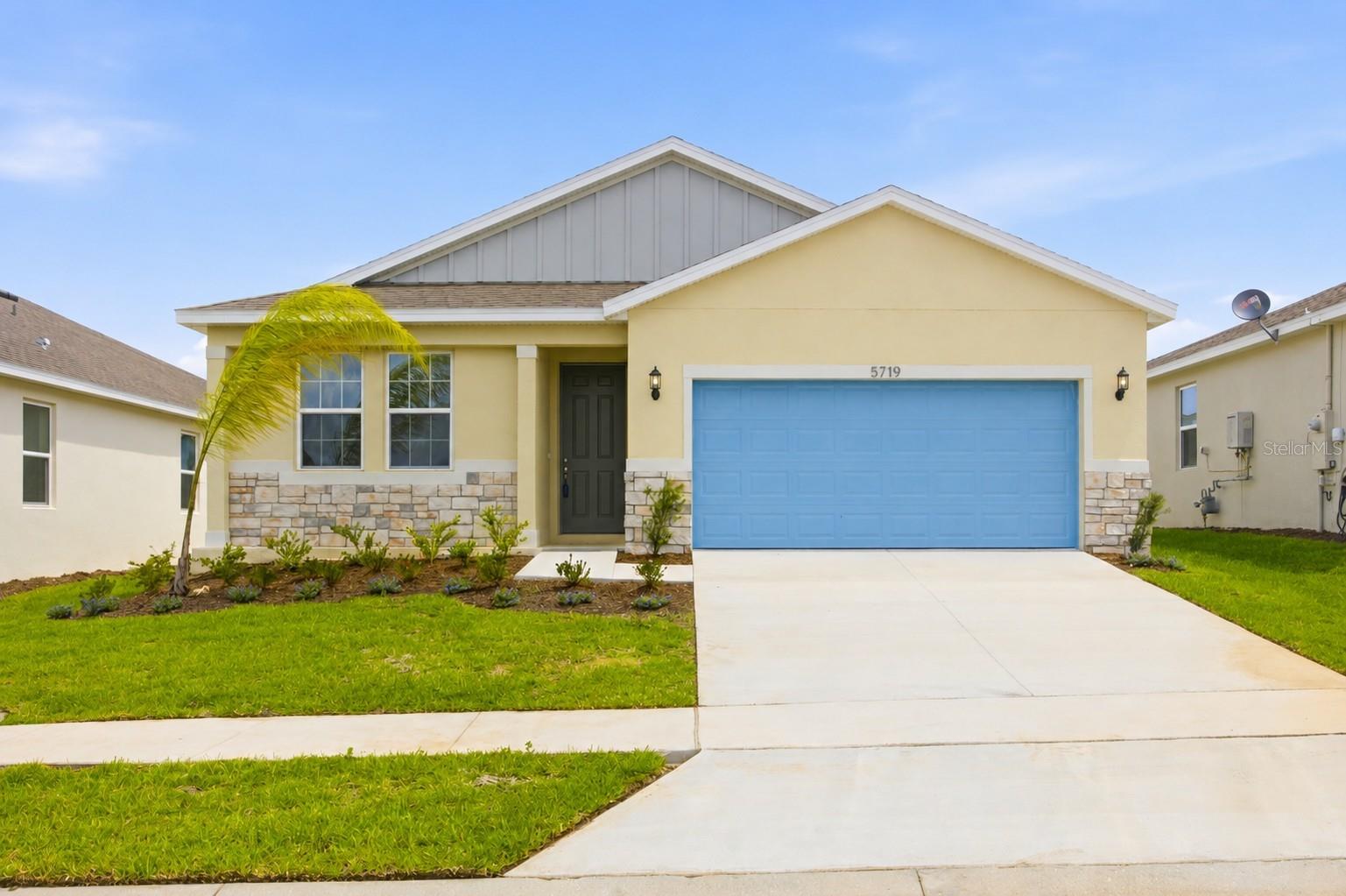 Photo of 5719 HIAWASSEE ROAD OKAHUMPKA FL 34762