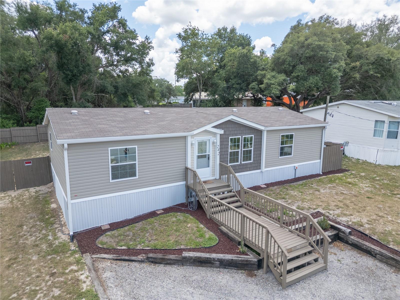 Photo of 242 SKYLINE DRIVE LADY LAKE FL 32159