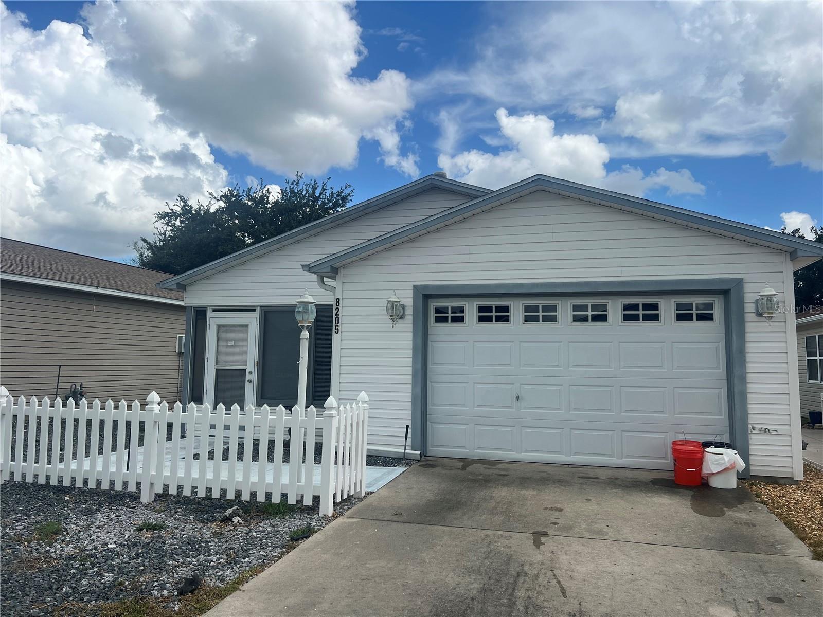 Photo of 8205 SE 169TH PALOWNIA LOOP THE VILLAGES FL 32162