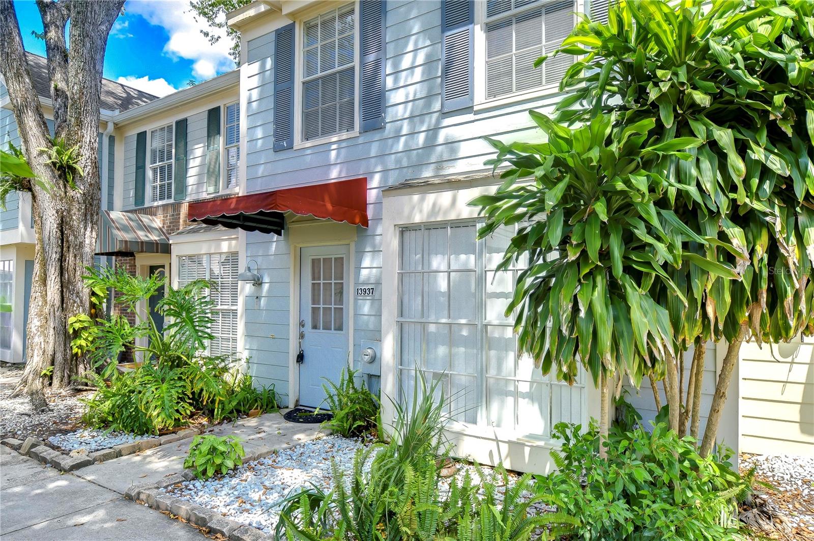 Photo of 13937 FLETCHERS MILL DRIVE TAMPA FL 33613