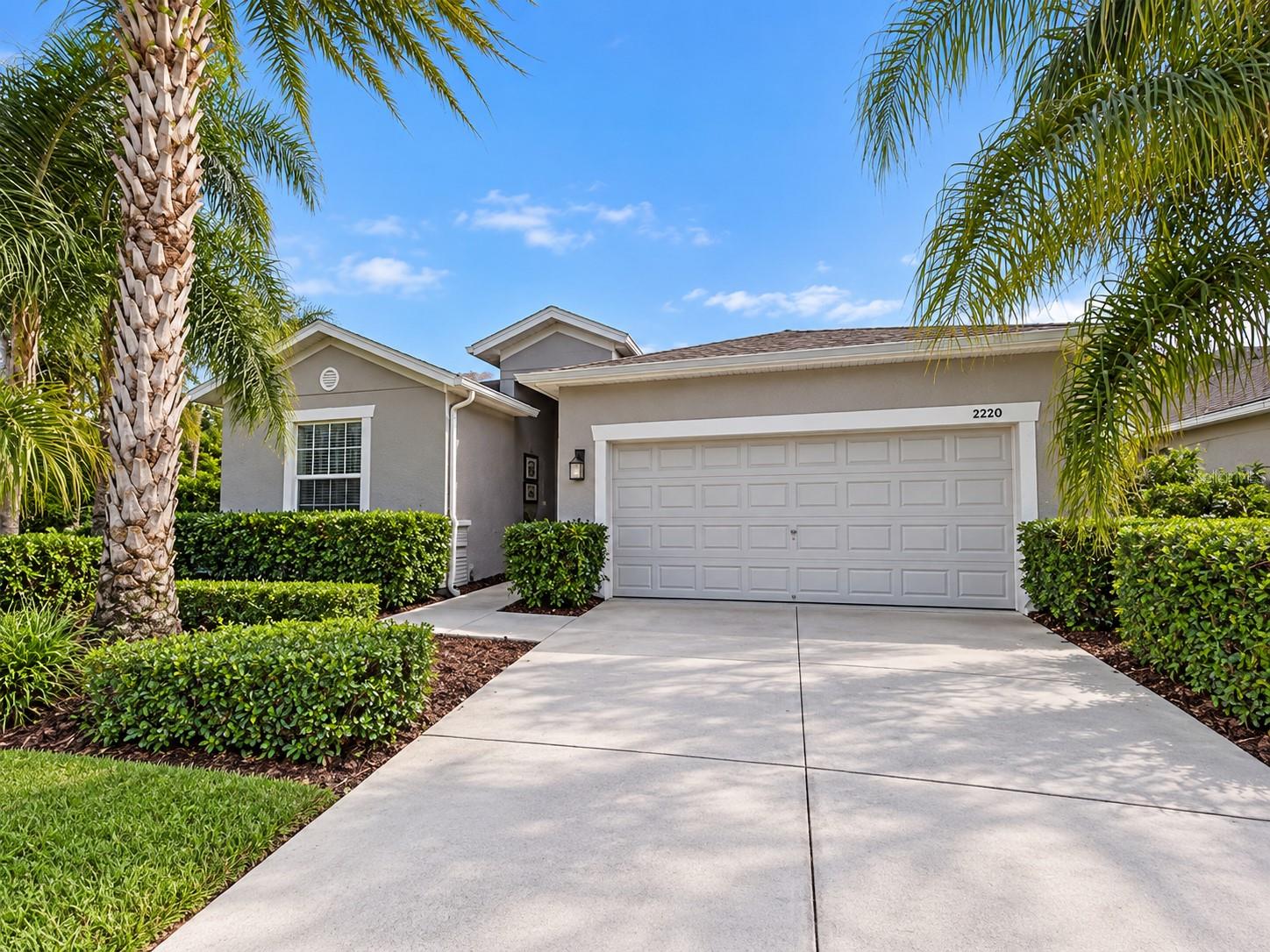 Photo of 2220 BARRINGTON LOOP DAVENPORT FL 33837