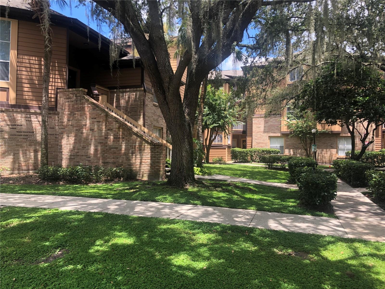 Photo of 486 N PIN OAK PLACE #206 LONGWOOD FL 32779