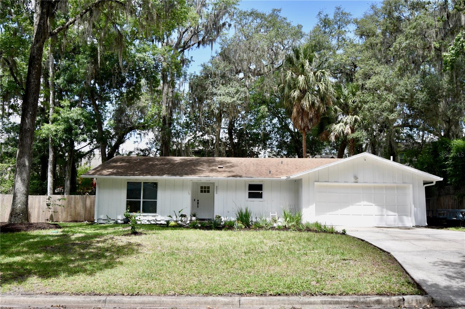 Photo of 2000 SW 11TH TERRACE GAINESVILLE FL 32601