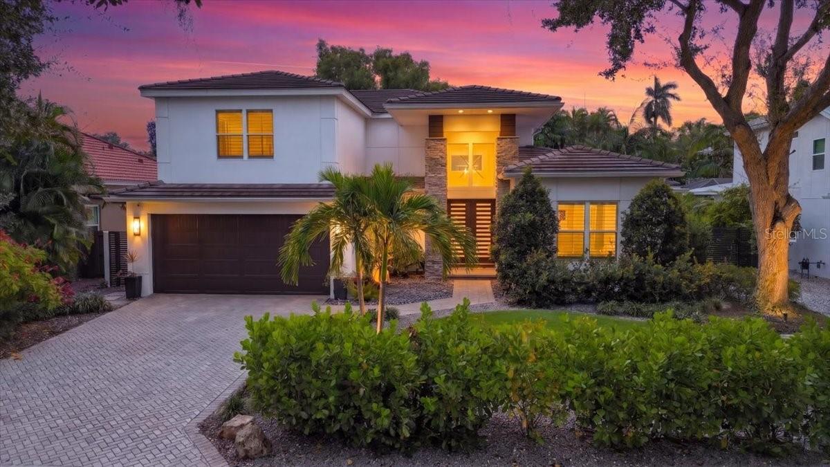 Photo of 1838 OLEANDER STREET SARASOTA FL 34239