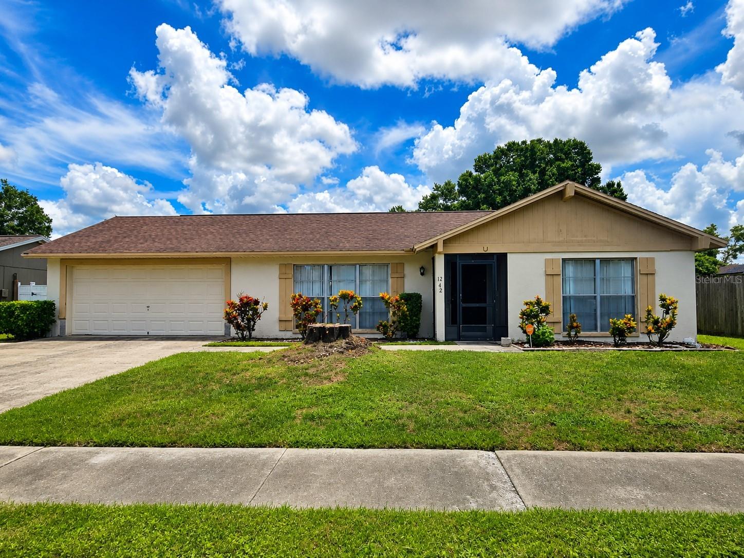 Photo of 12412 CARDIFF DRIVE TAMPA FL 33625