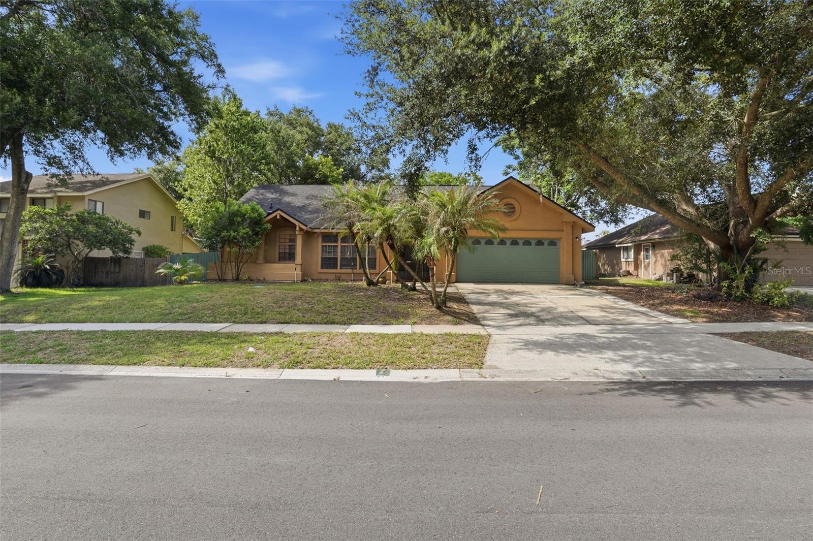 Photo of 733 SWAYING PALM DRIVE APOPKA FL 32712