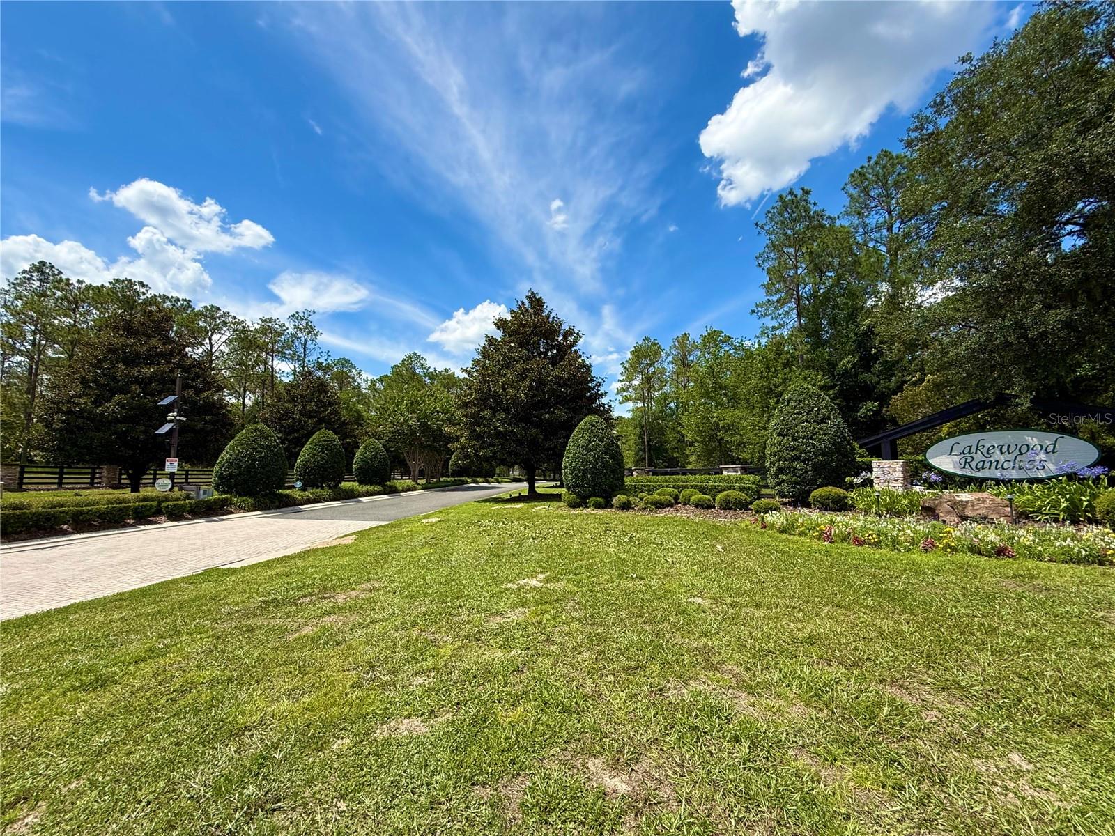 Photo of 35135 PINEGATE TRAIL EUSTIS FL 32736