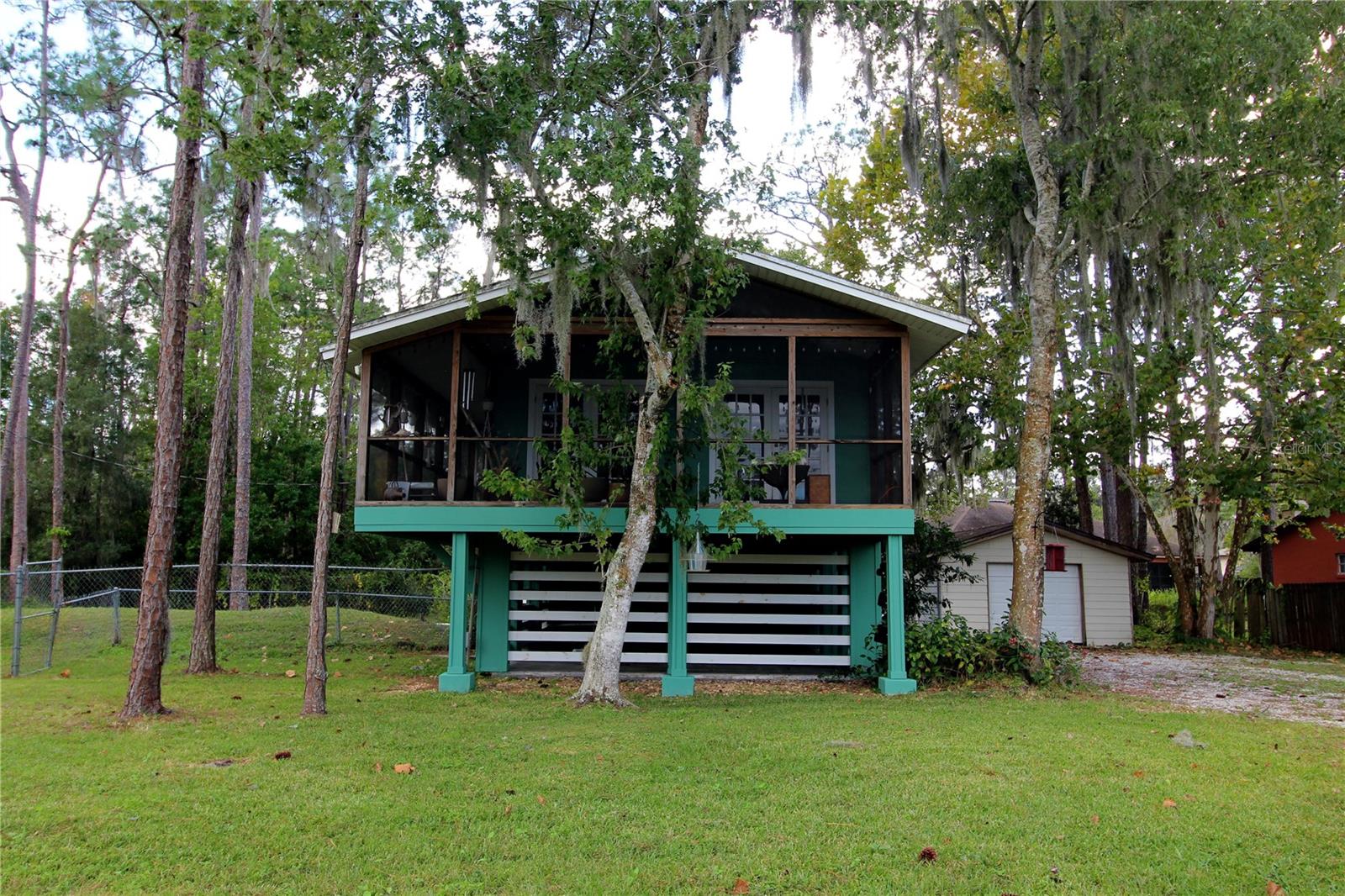 Photo of 14712 HENSON ROAD ORLANDO FL 32832