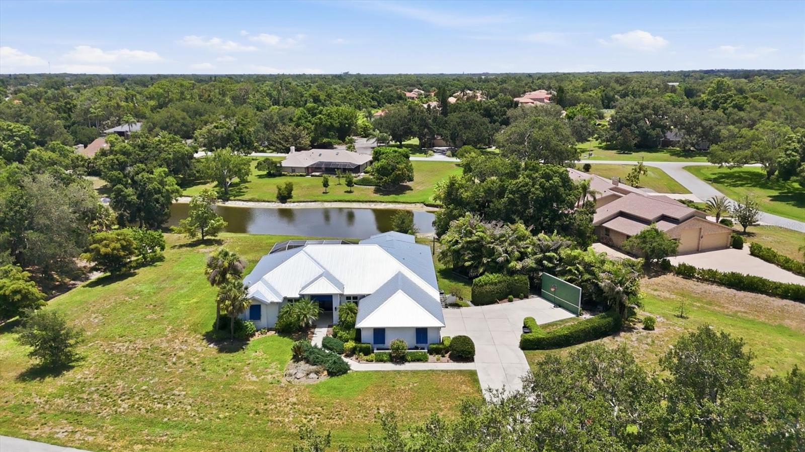 Photo of 4575 SATINLEAF LANE SARASOTA FL 34241