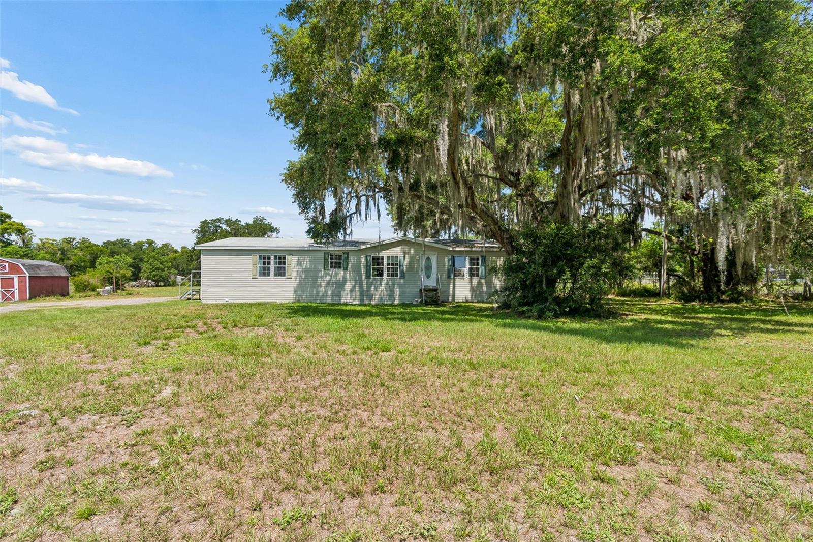 Photo of 5411 PLESS ROAD PLANT CITY FL 33565