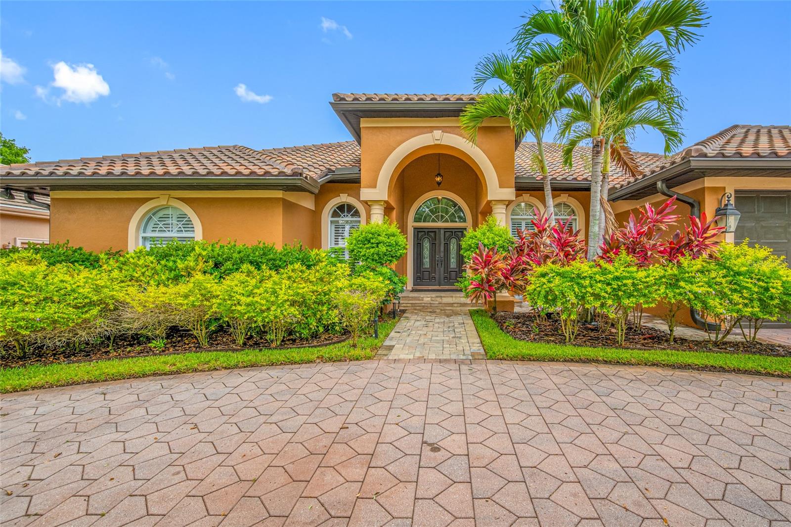 Photo of 7888 BAYOU CLUB BOULEVARD SEMINOLE FL 33777