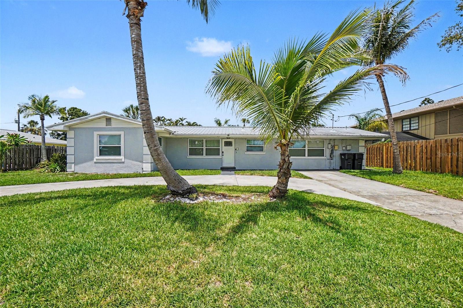 Photo of 2009 TARPON ROAD PALMETTO FL 34221