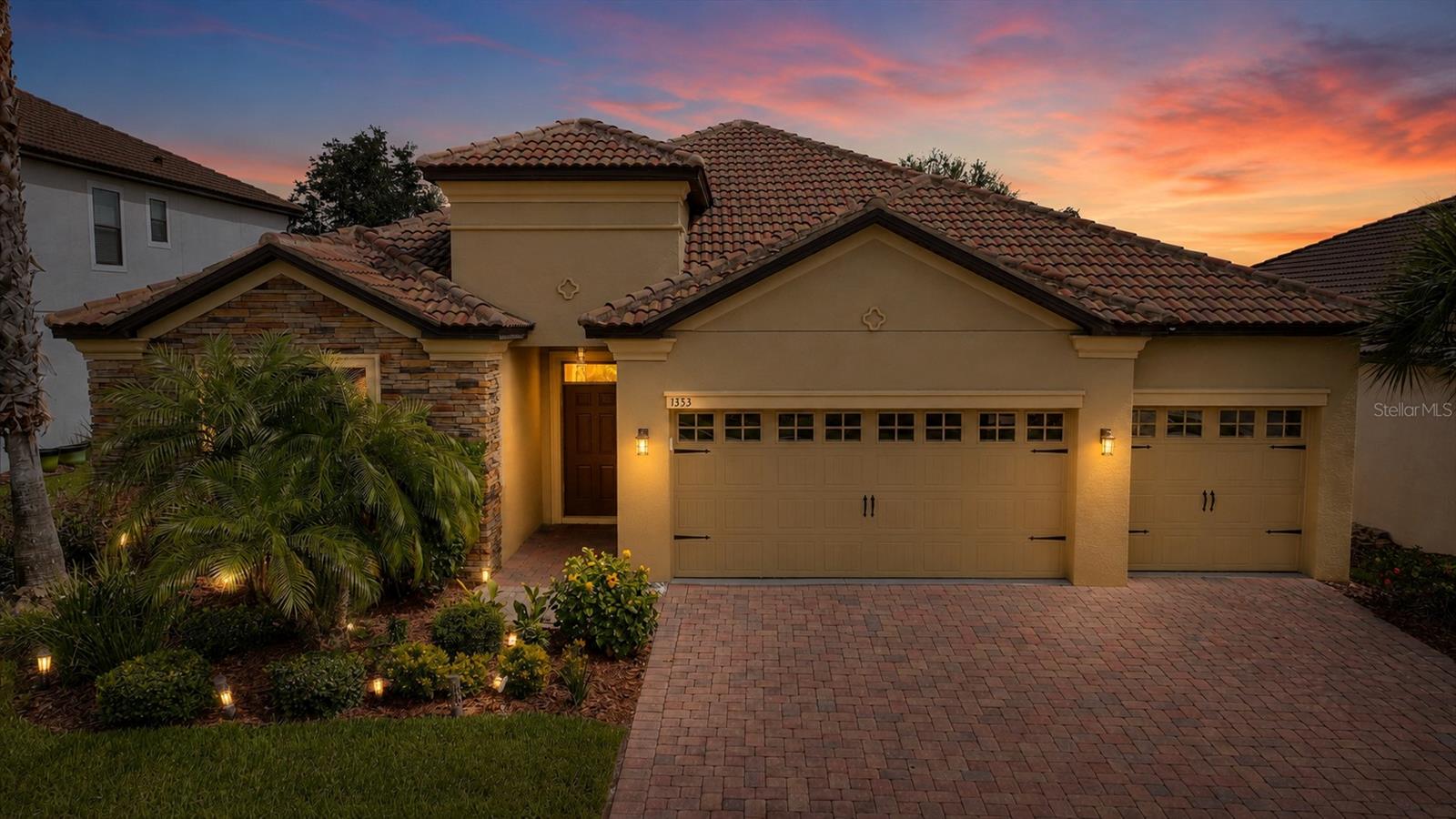 Photo of 1353 PALMETTO DUNES ST DAVENPORT FL 33896