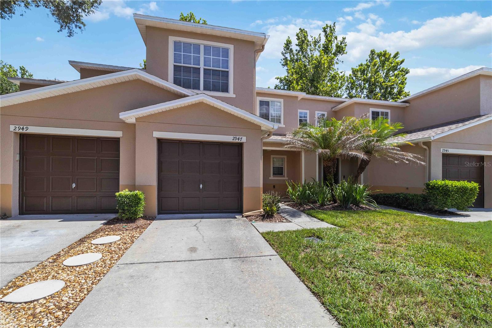 Photo of 2947 ROYAL TUSCAN LANE VALRICO FL 33594