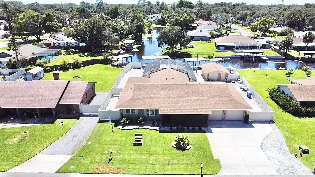 Photo of 209 W DELAWARE STREET TAVARES FL 32778