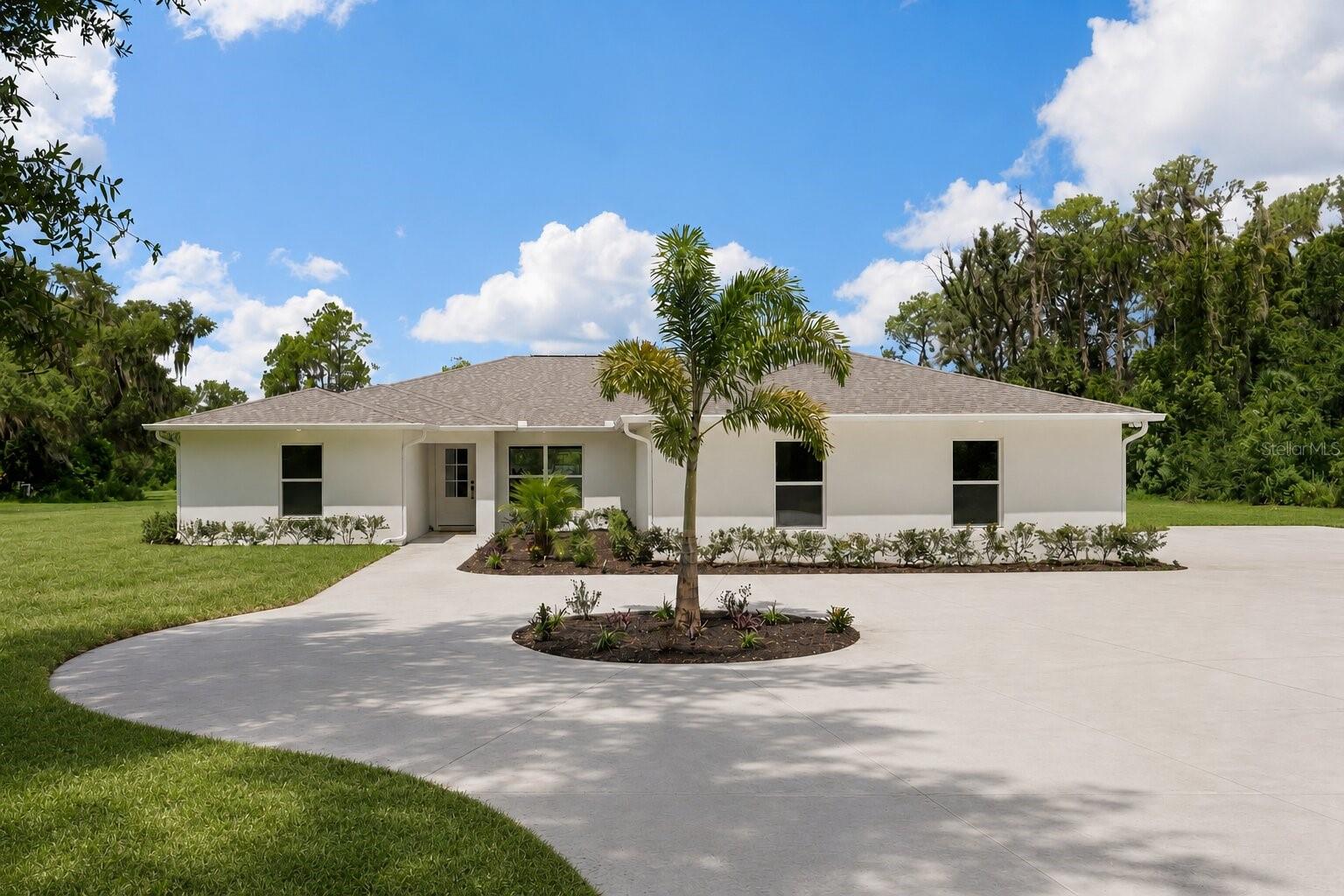 Photo of 39251 COUNTY ROAD 439 UMATILLA FL 32784