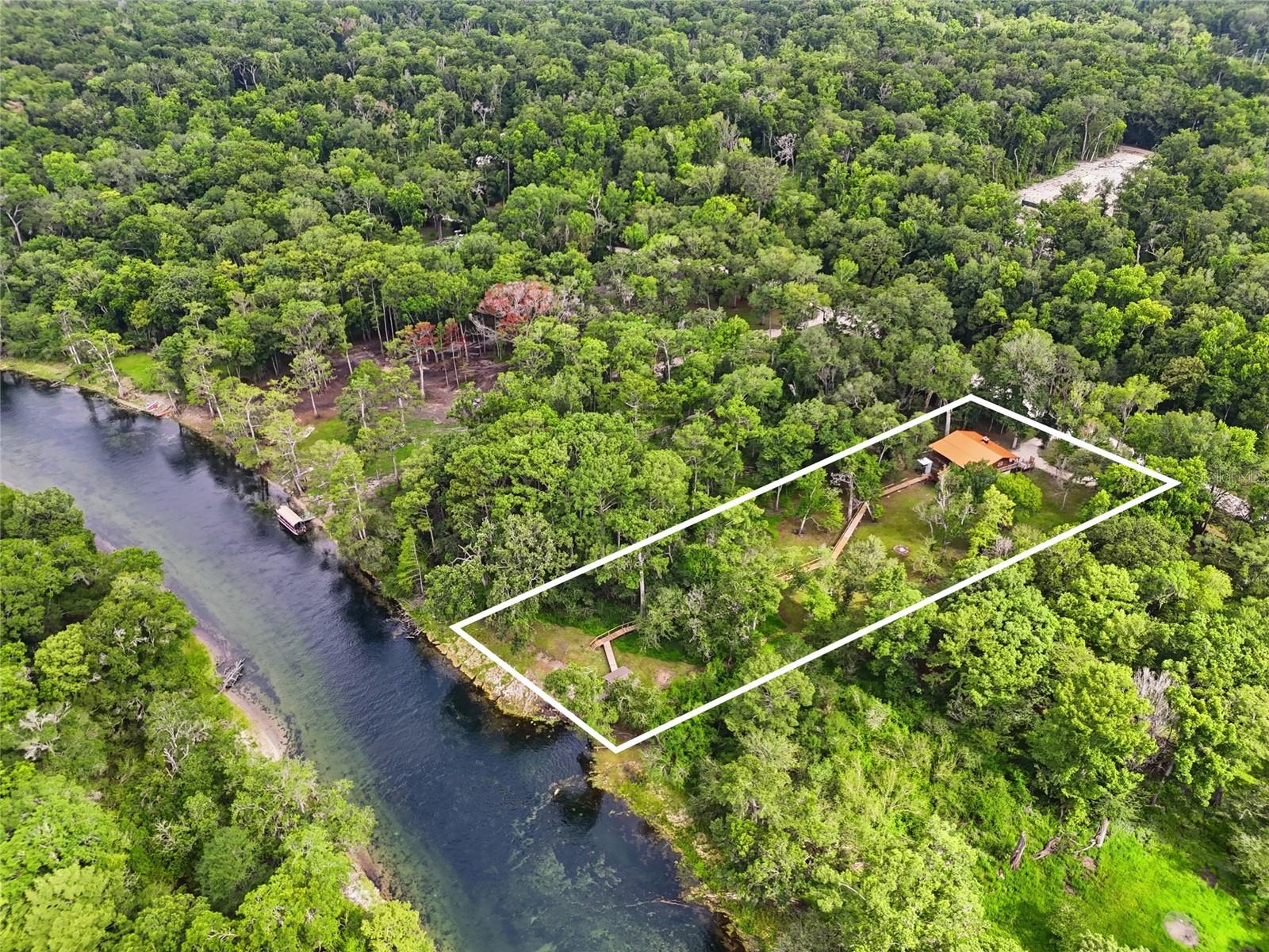 Photo of 470 SW SANTA FE DRIVE FORT WHITE FL 32038