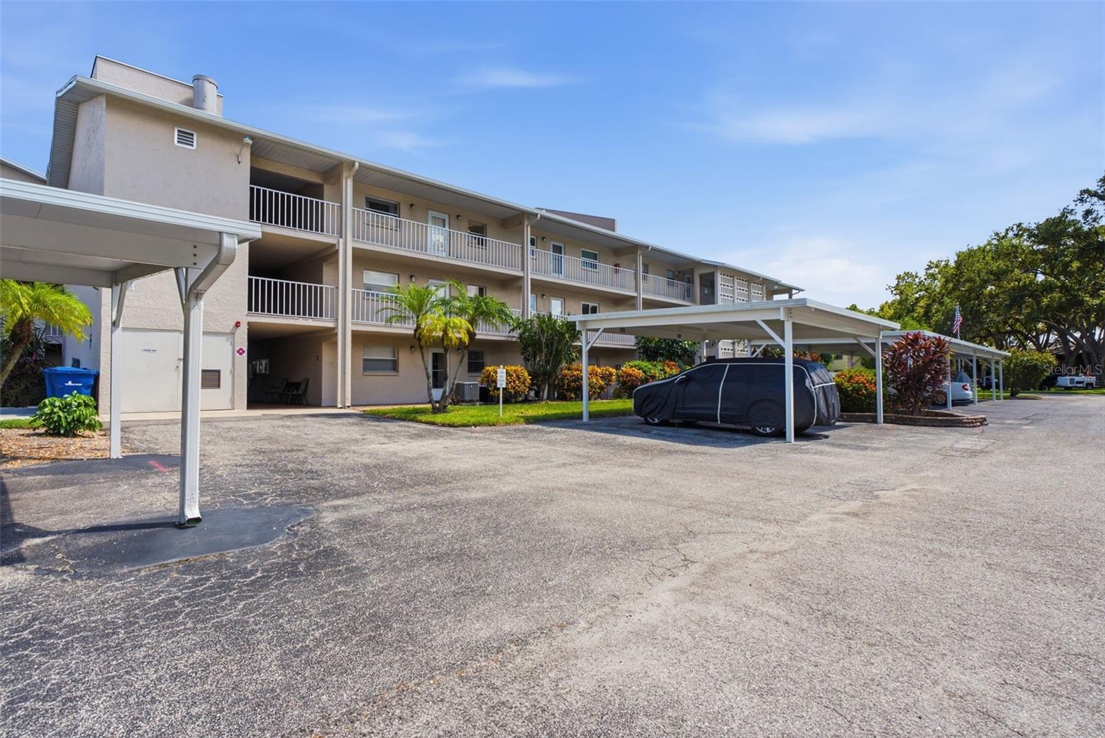 Photo of 3981 MACEACHEN BOULEVARD #330 SARASOTA FL 34233