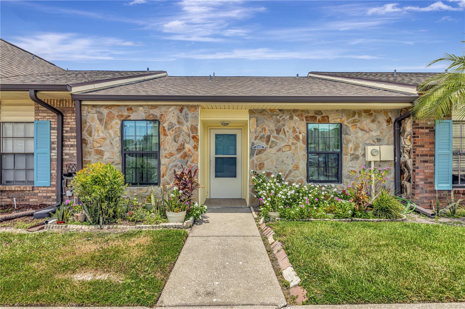 Photo of 3909 CARROLL CYPRESS COURT TAMPA FL 33614