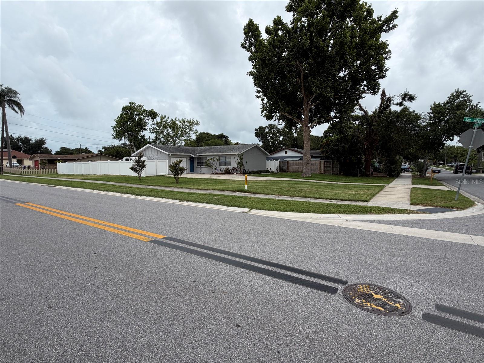 Photo of 820 SAN SALVADOR DRIVE DUNEDIN FL 34698