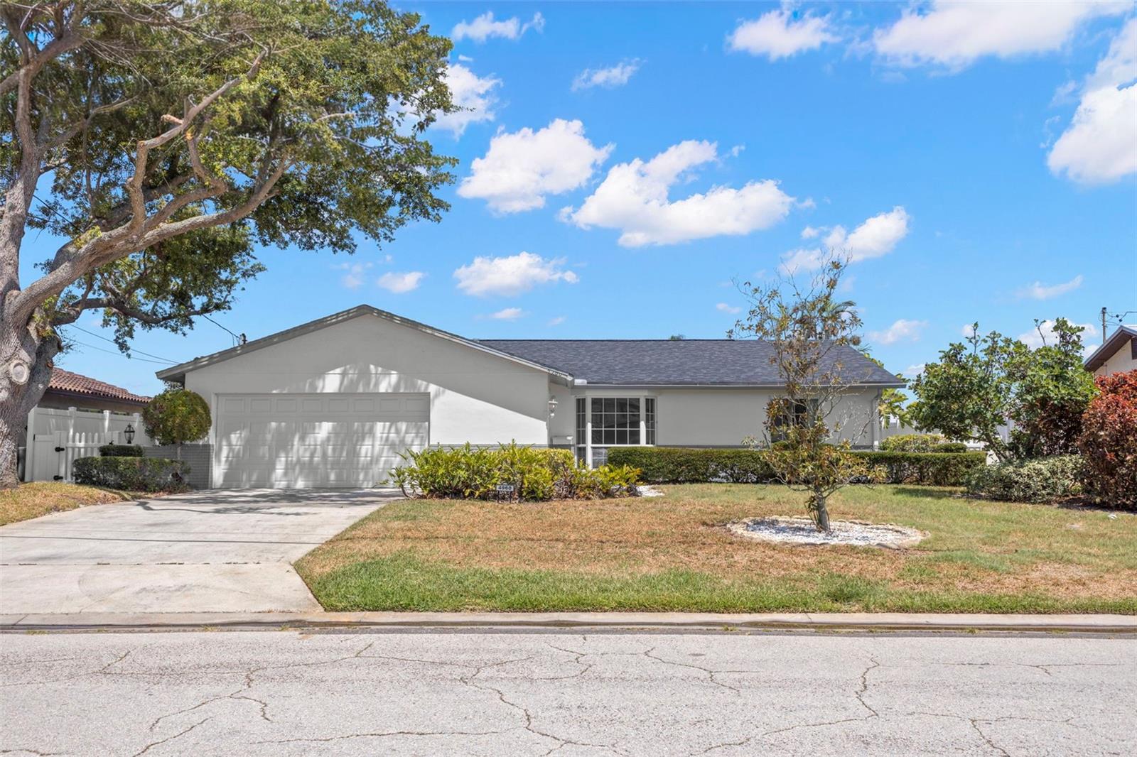 Photo of 4960 DOVER STREET ST PETERSBURG FL 33703
