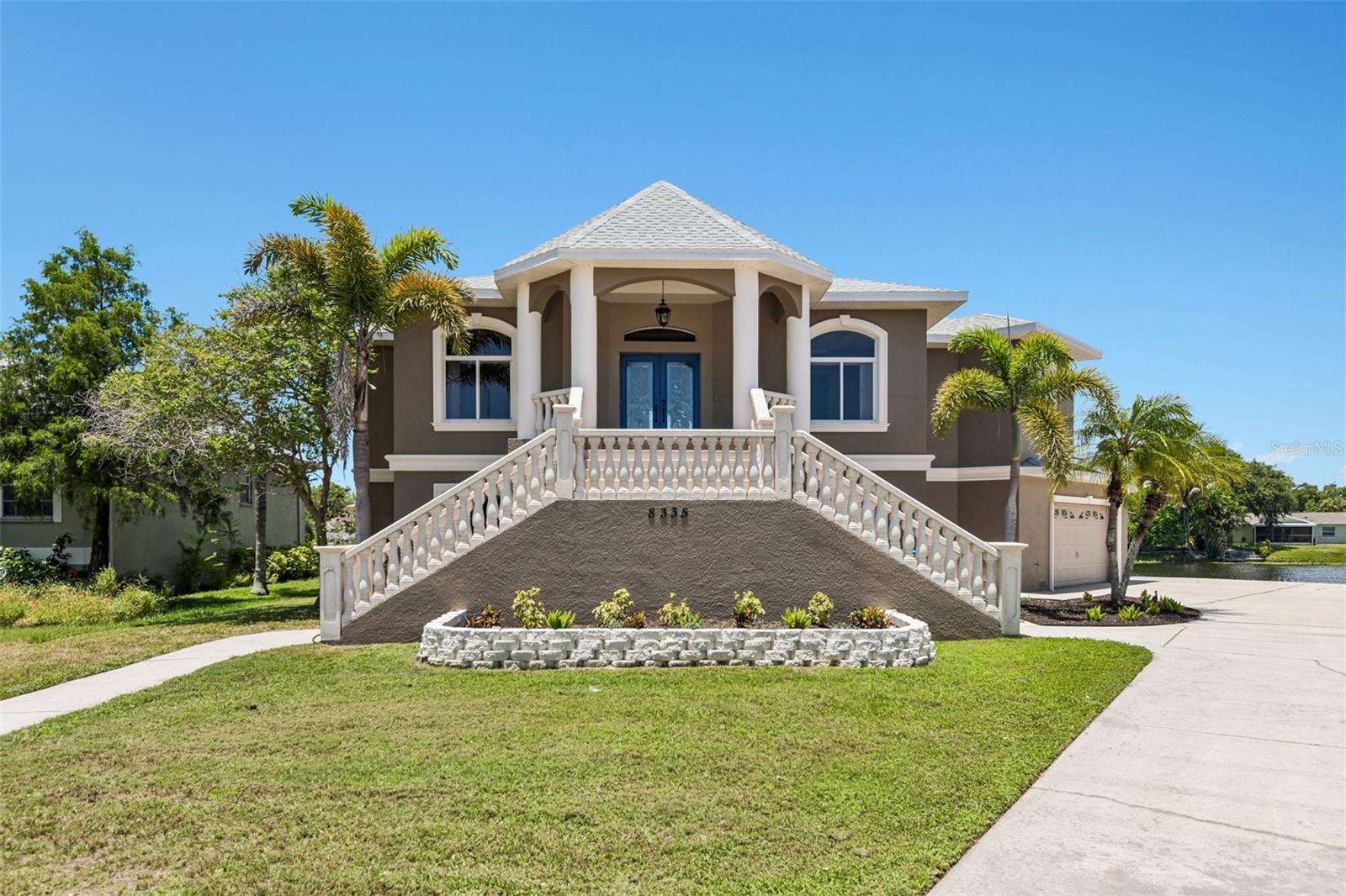 Photo of 8335 CHEYENNE DRIVE SEMINOLE FL 33777