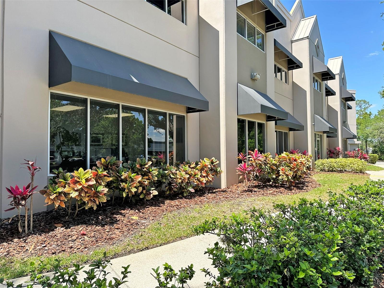 Photo of 7800 KINGSPOINTE PARKWAY #102 ORLANDO FL 32819