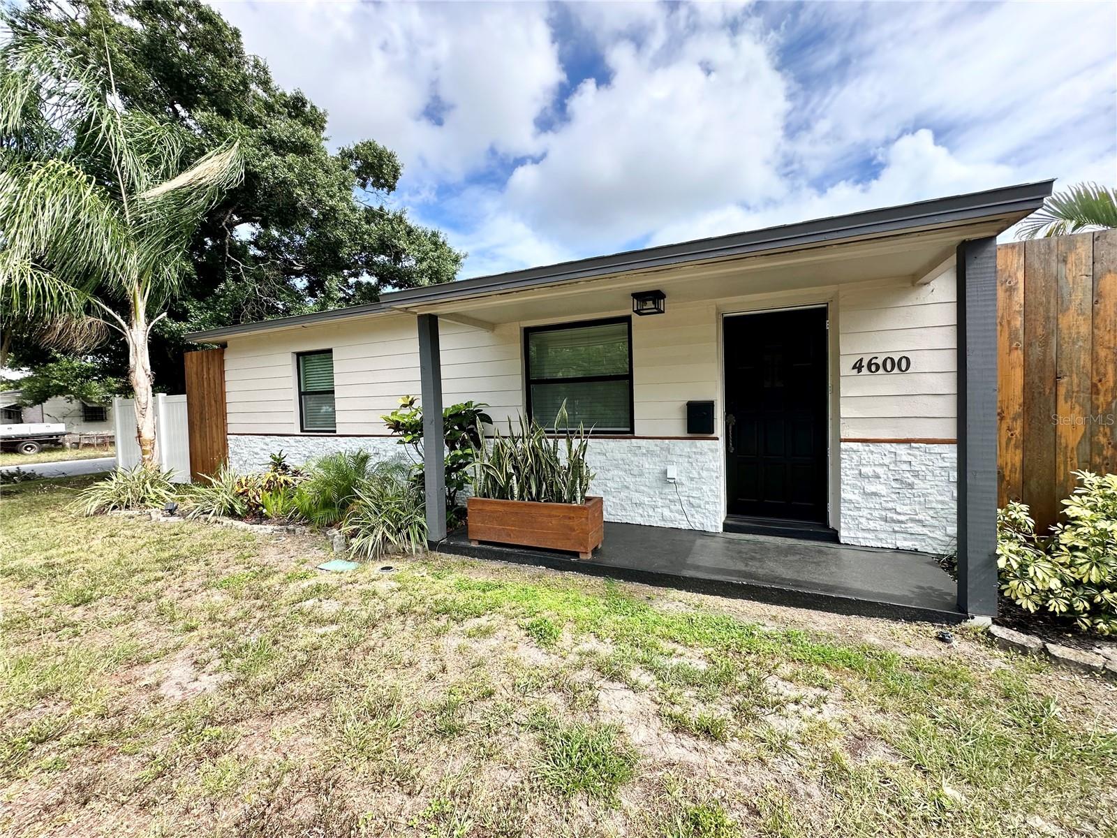 Photo of 4600 30TH AVENUE ST PETERSBURG FL 33713