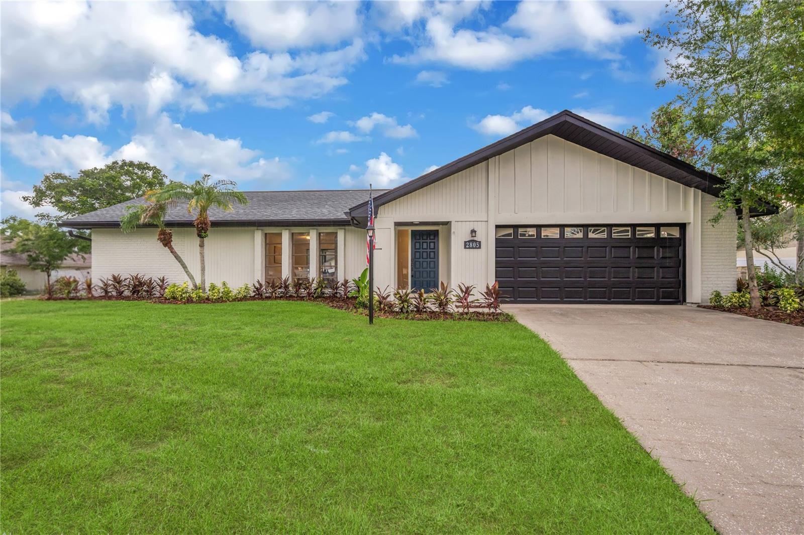 Photo of 2805 BEAGLE PLACE SEFFNER FL 33584