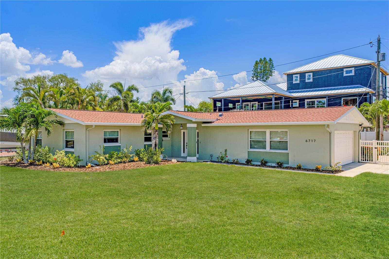 Photo of 6717 CARDINAL DRIVE ST PETERSBURG FL 33707