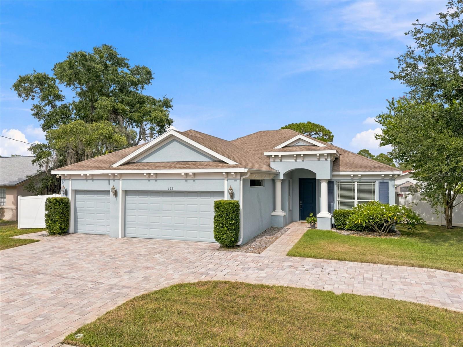 Photo of 123 N FLORIDA AVENUE TARPON SPRINGS FL 34689