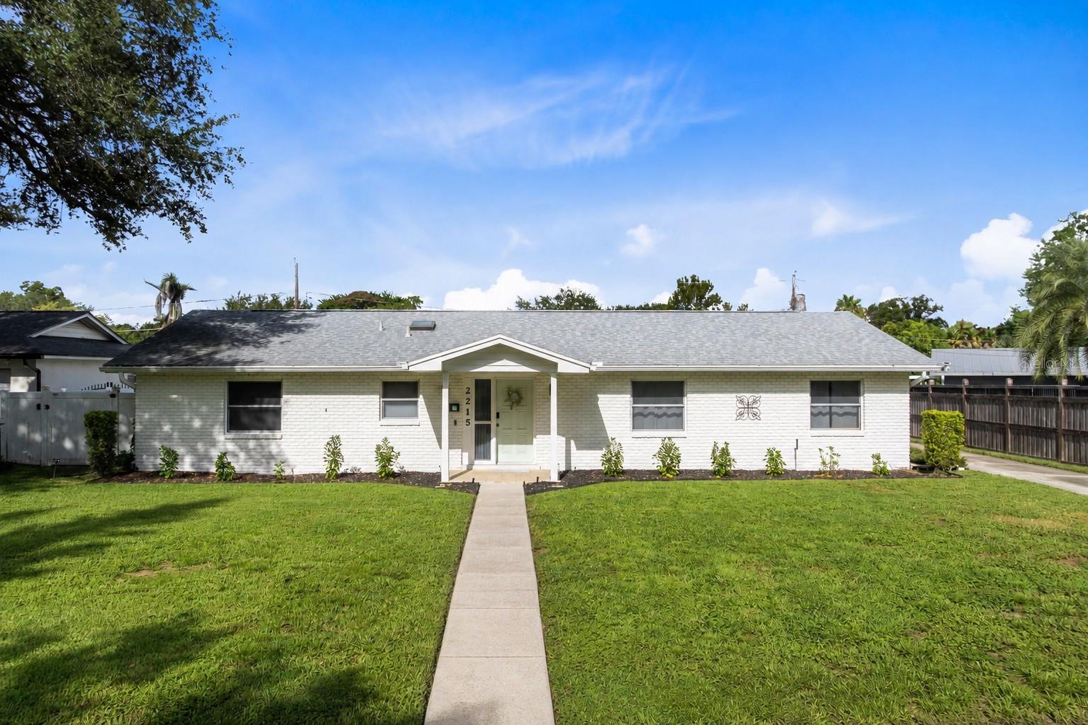 Photo of 2215 BRADFORD COURT ORLANDO FL 32806