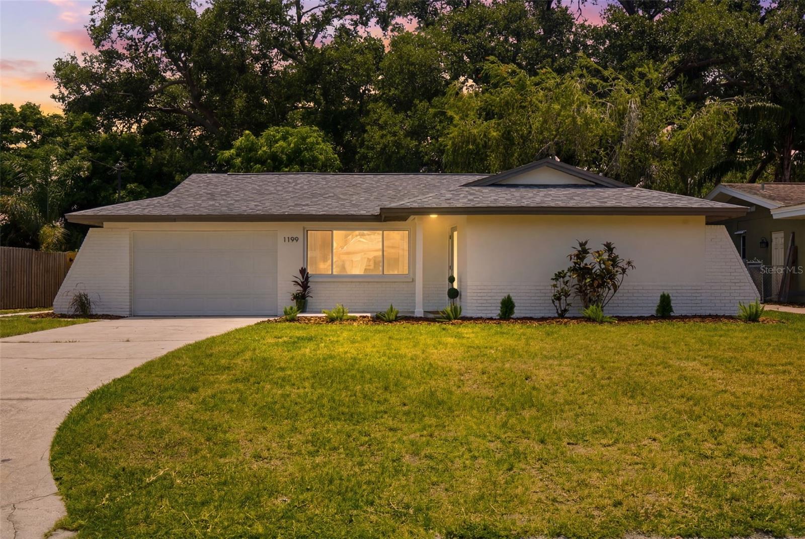 Photo of 1199 KEENE ROAD DUNEDIN FL 34698