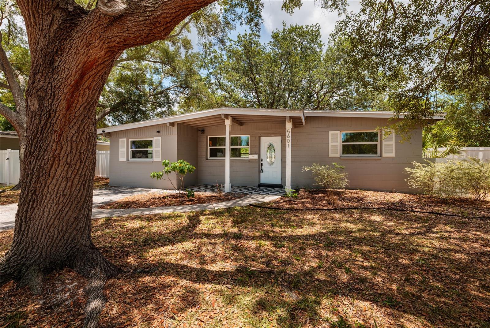 Photo of 5601 CEDAR STREET ST PETERSBURG FL 33703