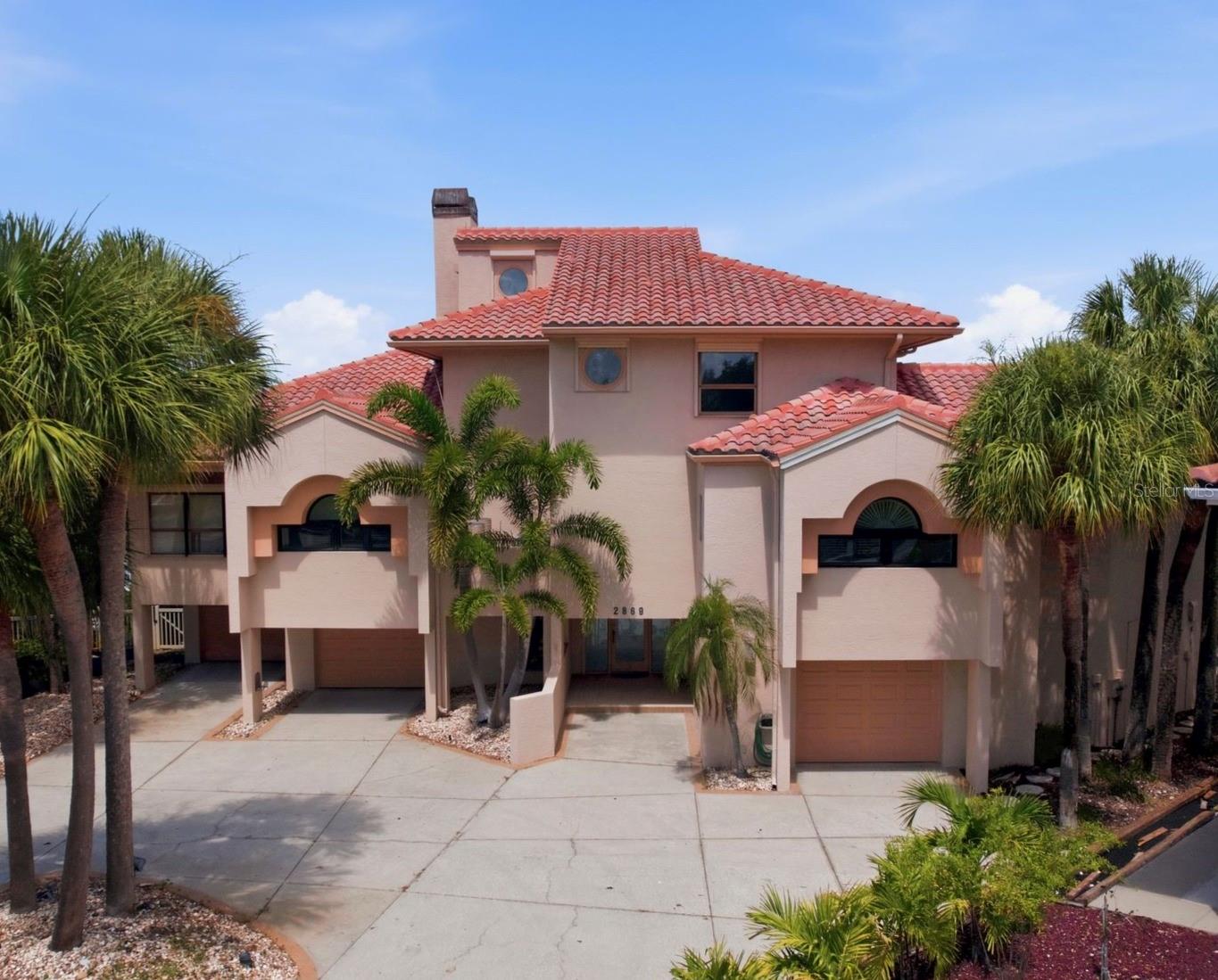 Photo of 2869 SEABREEZE DRIVE GULFPORT FL 33707