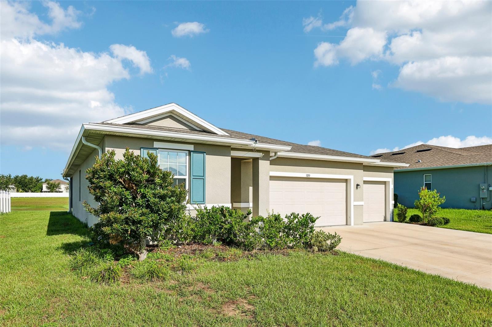 Photo of 31719 BROADWATER AVENUE LEESBURG FL 34748