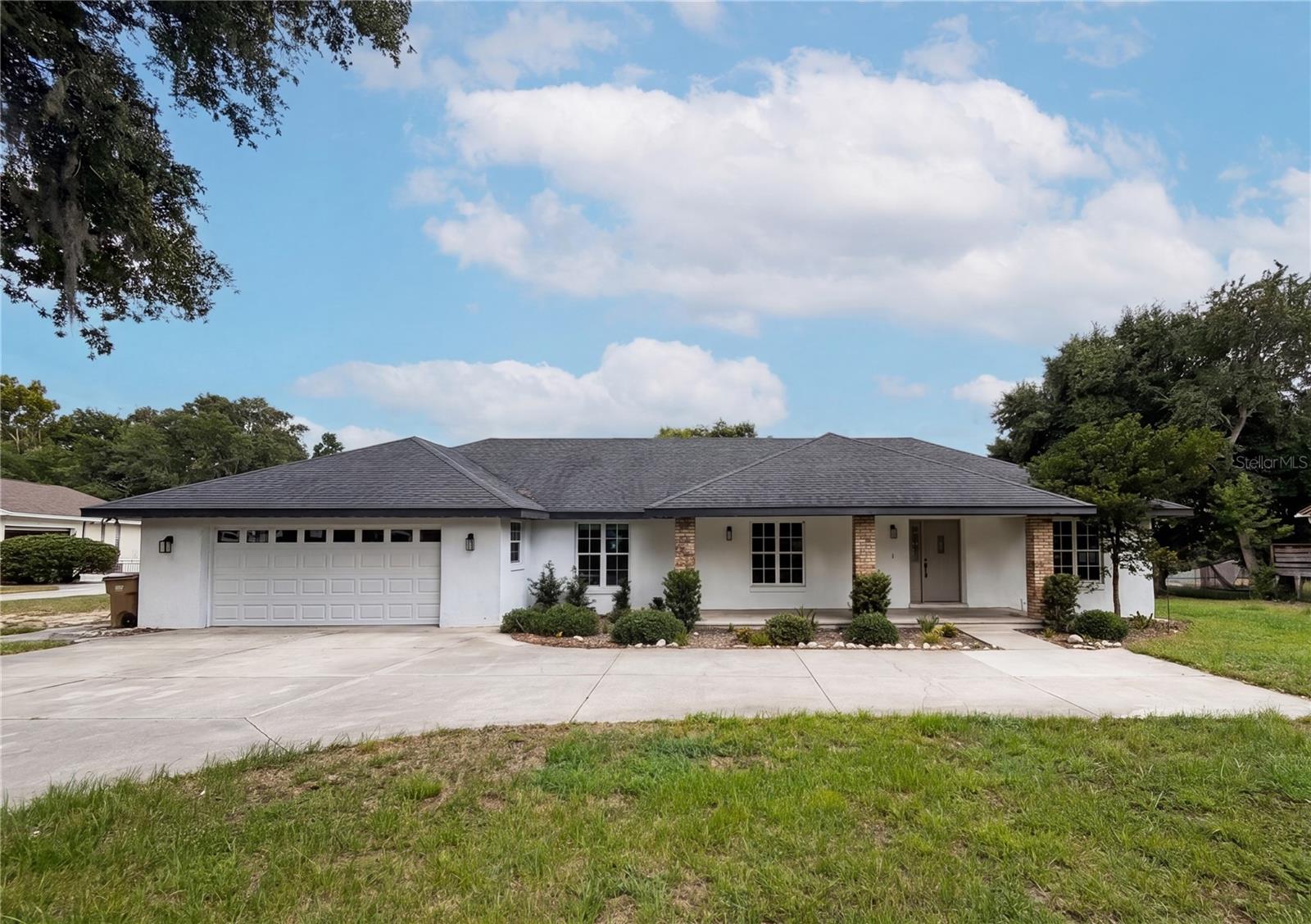 Photo of 11200 ROSEHILL DRIVE CLERMONT FL 34711