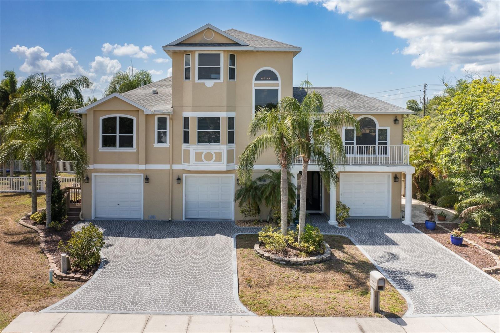Photo of 3020 SHEPPARDS CROOK COURT HOLIDAY FL 34691