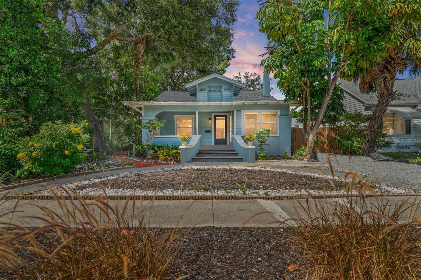 Photo of 2111 BURLINGTON AVENUE ST PETERSBURG FL 33713